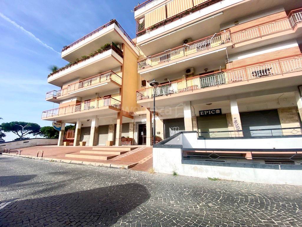 Ufficio in vendita a San Sebastiano al Vesuvio piazza della Concordia