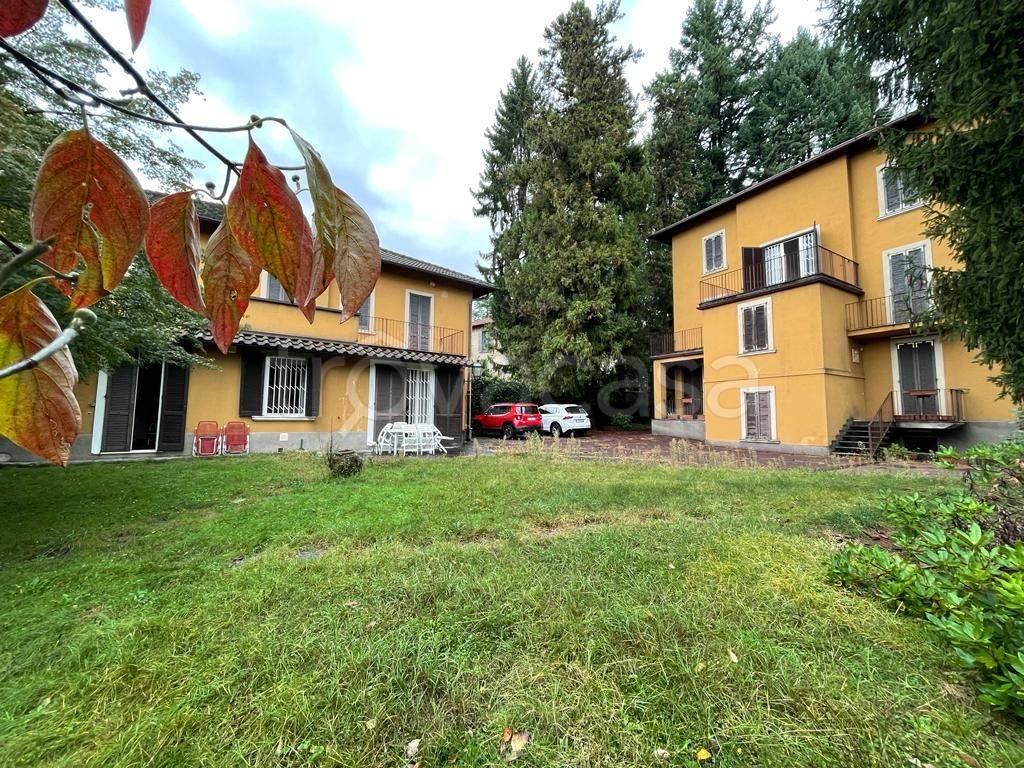 Villa in vendita a Varese via della Cereda, 23