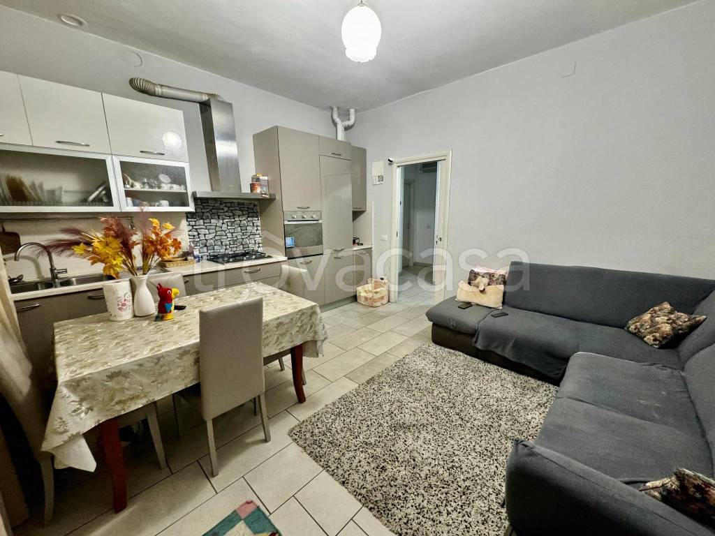 Appartamento in vendita a Piacenza via 4 Novembre
