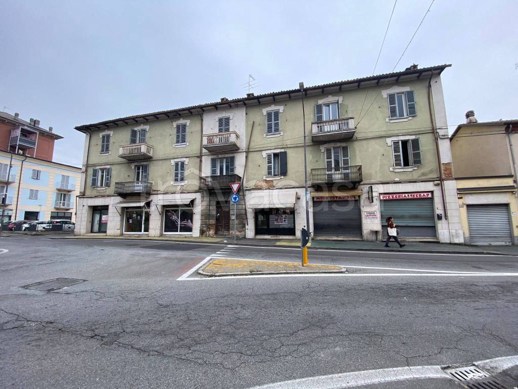 Appartamento in vendita ad Asti corso Casale, 159