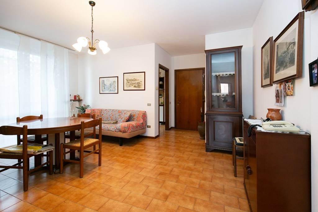Appartamento in vendita a Ceriano Laghetto piazza San Vittore