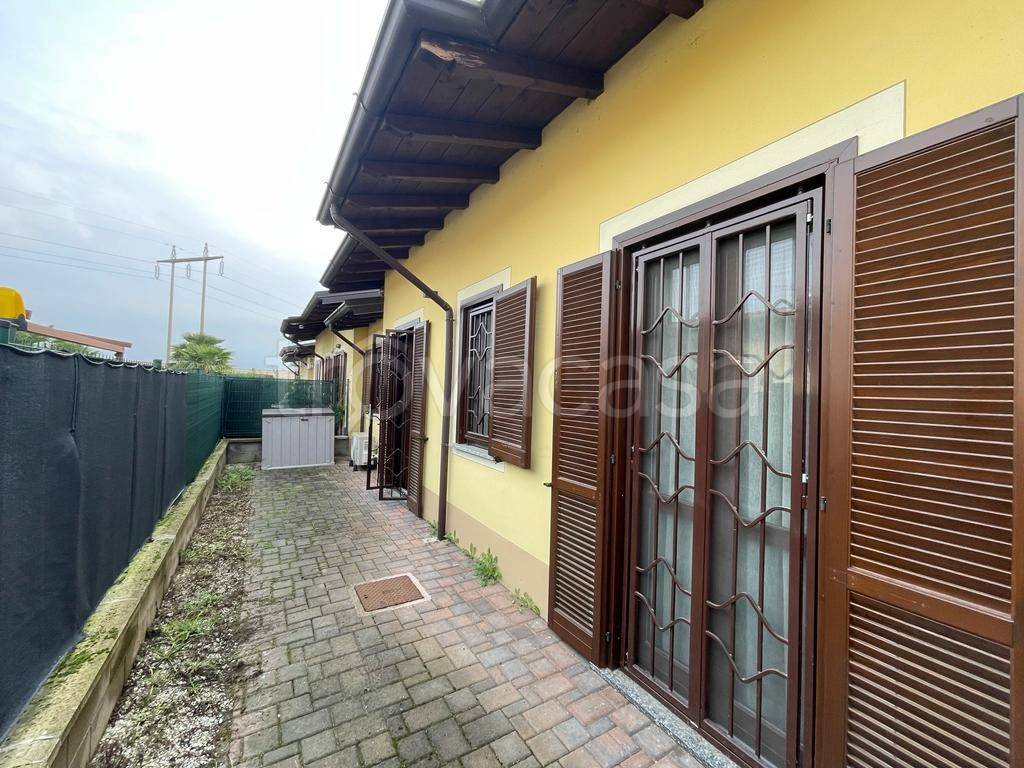 Villa a Schiera in vendita a Gambolò corso Umberto I, 290
