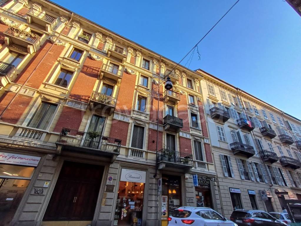 Hobby/Tempo Libero in vendita a Torino via San Secondo, 23
