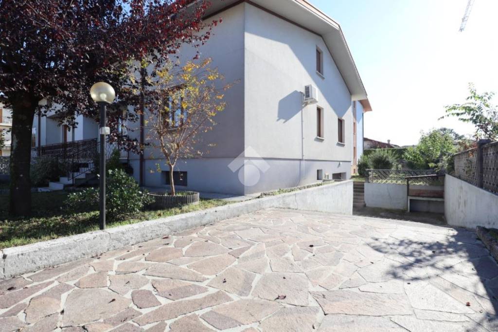 Villa Bifamiliare in vendita a Tavagnacco via monte grappa, 04
