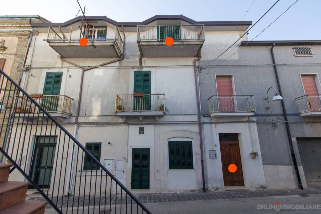 Appartamento in vendita a Ortona via del Corso, 18
