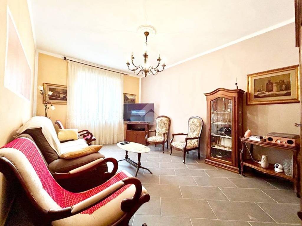 Appartamento in vendita a Carignano corso c. Battisti., 59