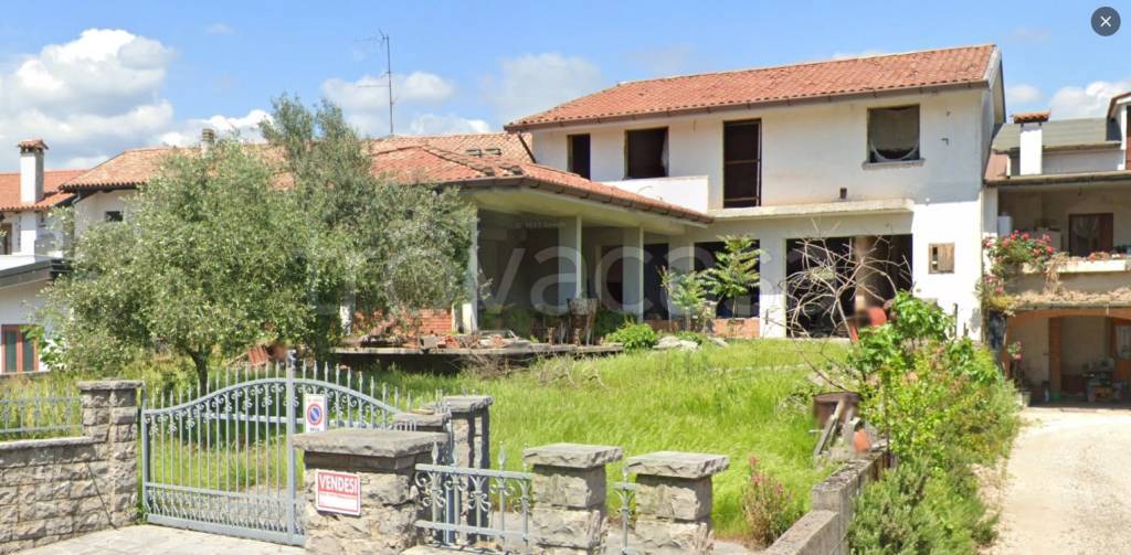 Villa in vendita a Torreano via Cividale
