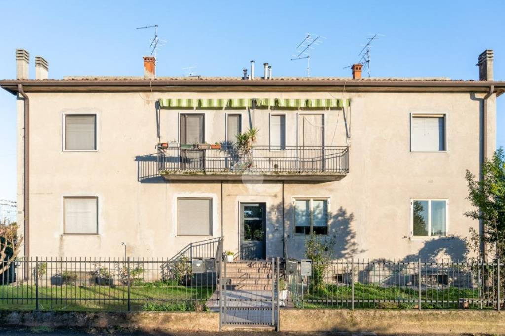 Appartamento in vendita a Villafranca di Verona corso Vittorio Emanuele ii, 69