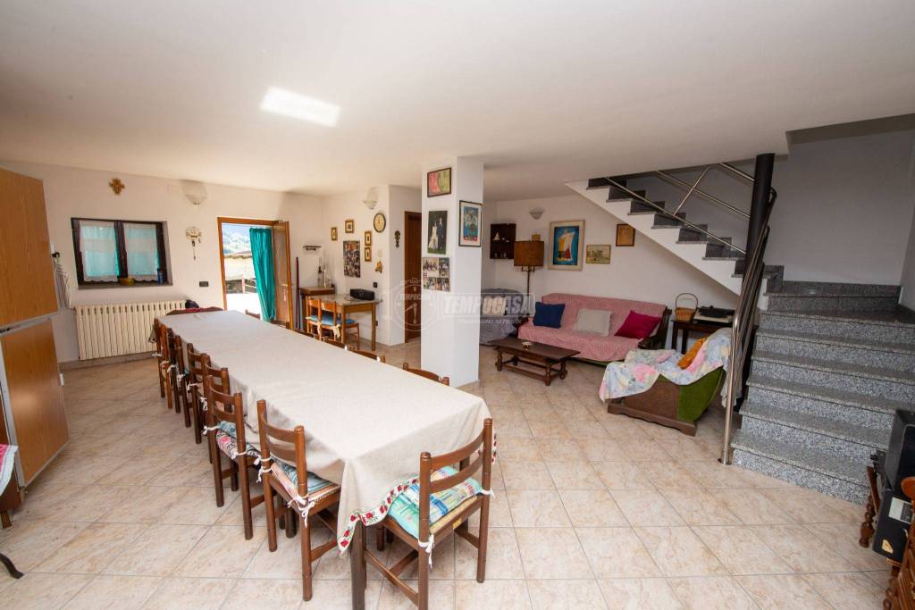Appartamento in vendita ad Adrara San Rocco sp79