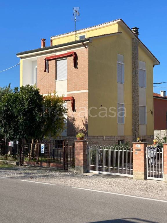 Villa in in vendita da privato a Ferrara via della Crispa, 53
