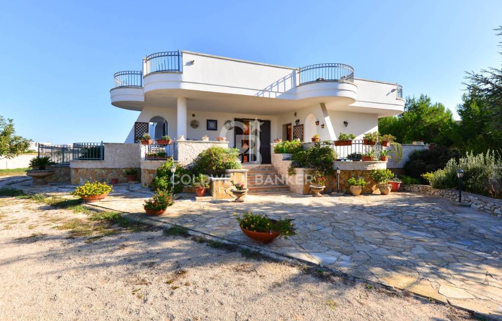 Villa in vendita a San Cesario di Lecce via Pepini