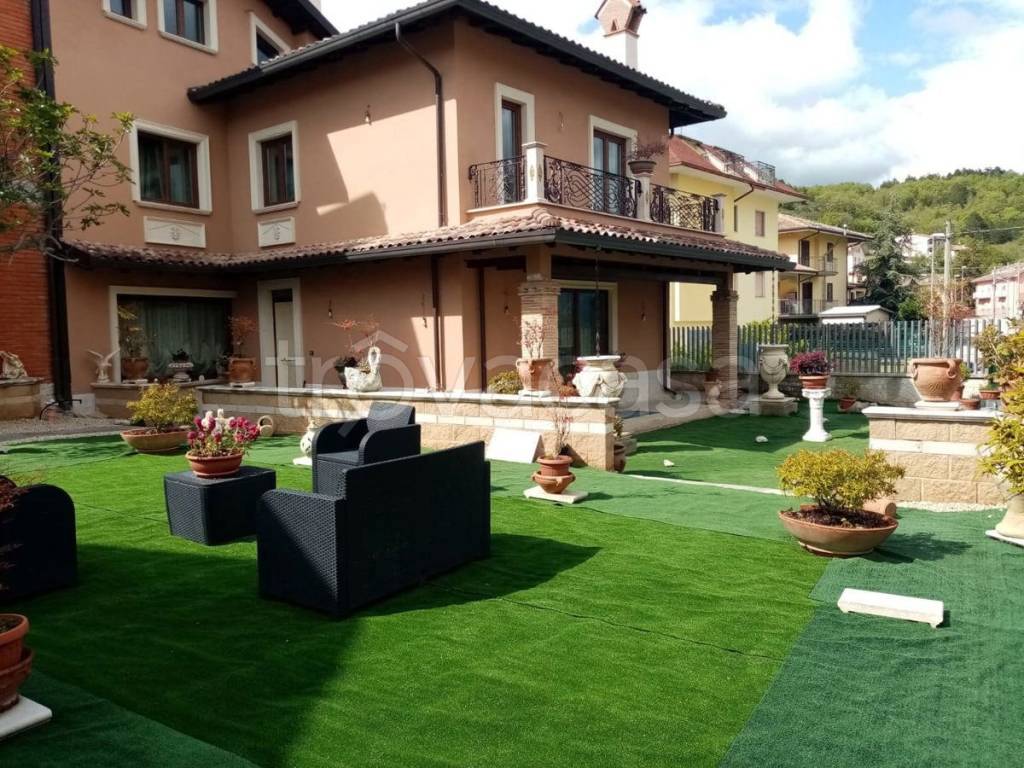 Villa Bifamiliare in vendita a L'Aquila piazza San Giacomo, 14/d