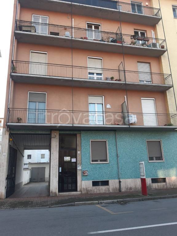 Appartamento in in vendita da privato a Vercelli via Torquato Tasso, 31