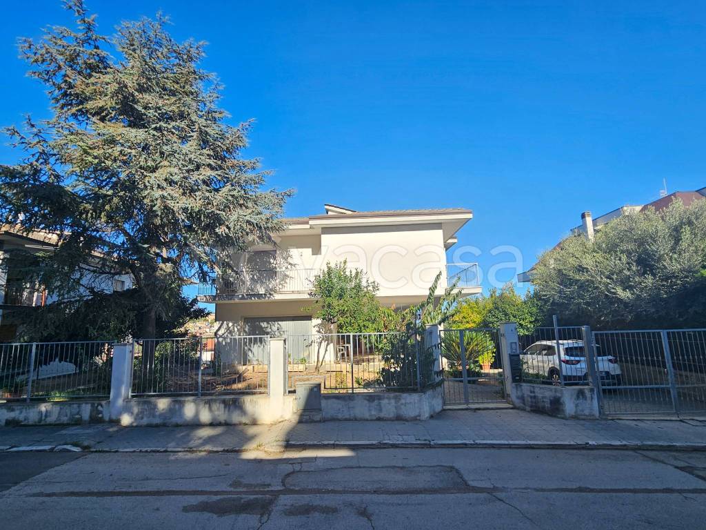 Villa in vendita a San Benedetto del Tronto via Giovanni Vespasiani, 4