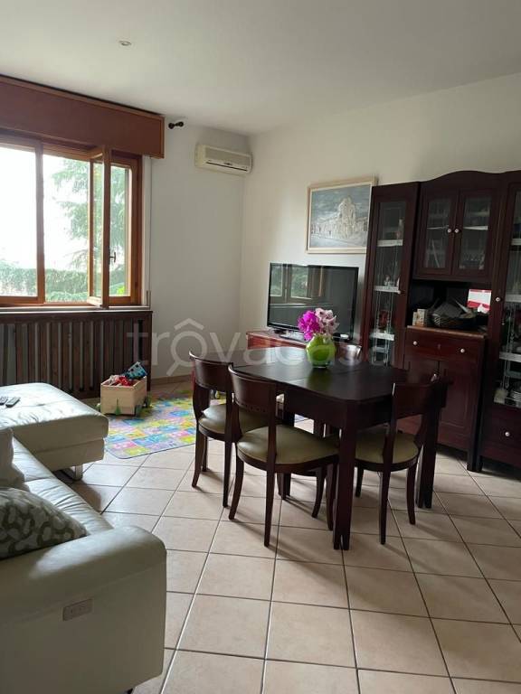 Appartamento in in vendita da privato a Vigevano via Gorizia, 37