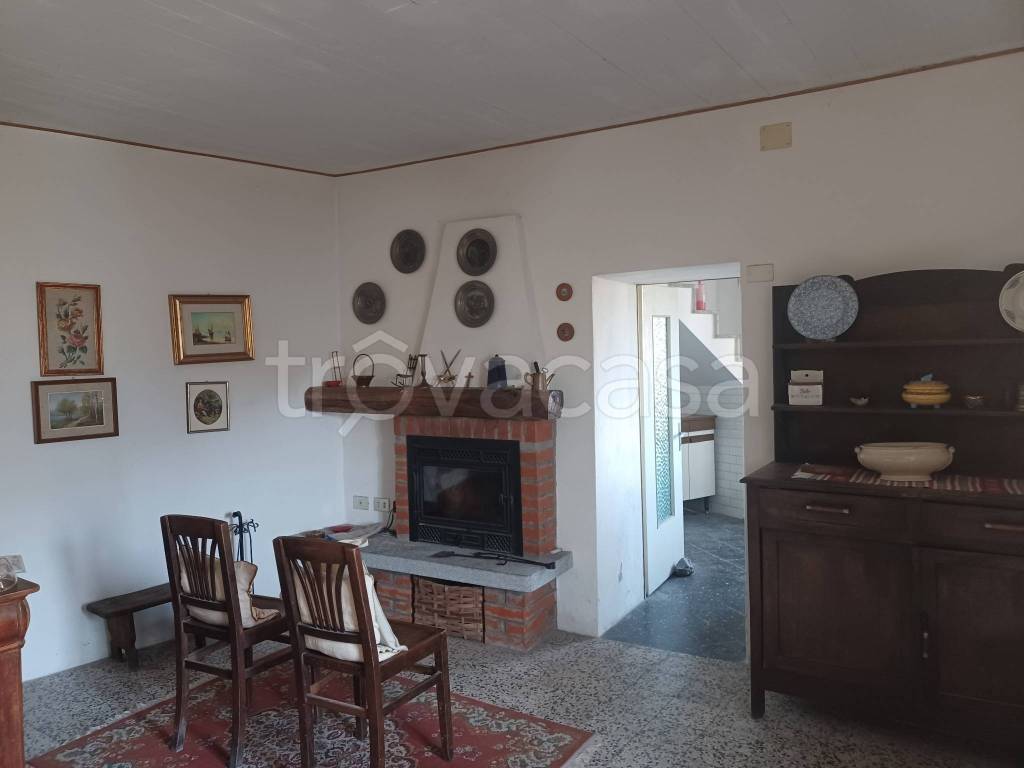 Casa Indipendente in vendita a Casale Corte Cerro via Cafferonio