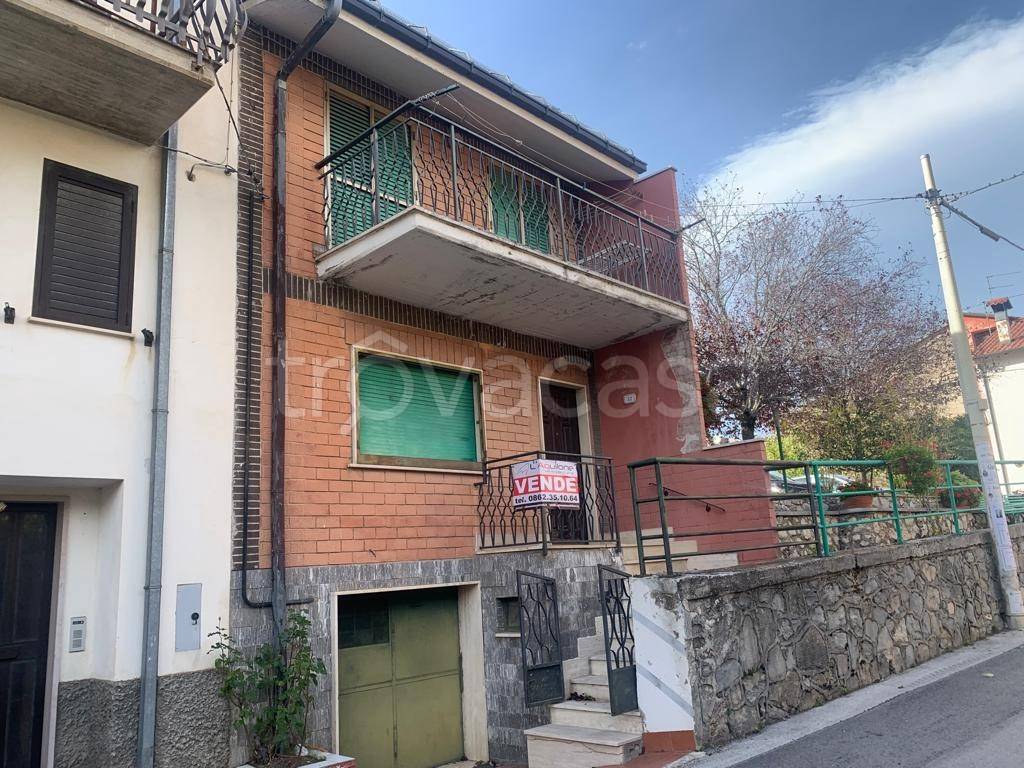 Casa Indipendente in vendita a Tornimparte via Il Corso, 32a