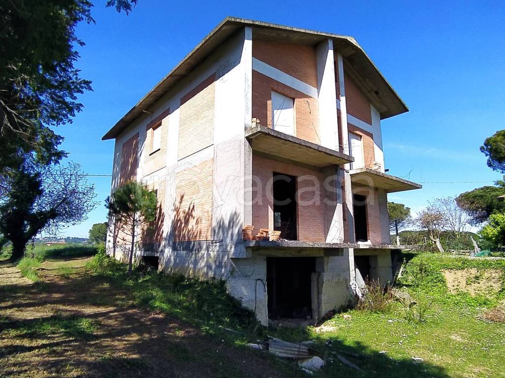 Casa Indipendente in vendita a Misano Adriatico via Chiesa Agina
