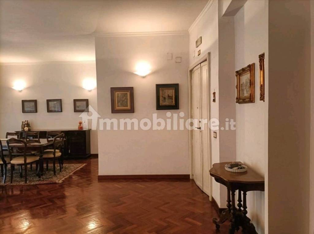 Appartamento in vendita a Napoli via Francesco Cilea, 240