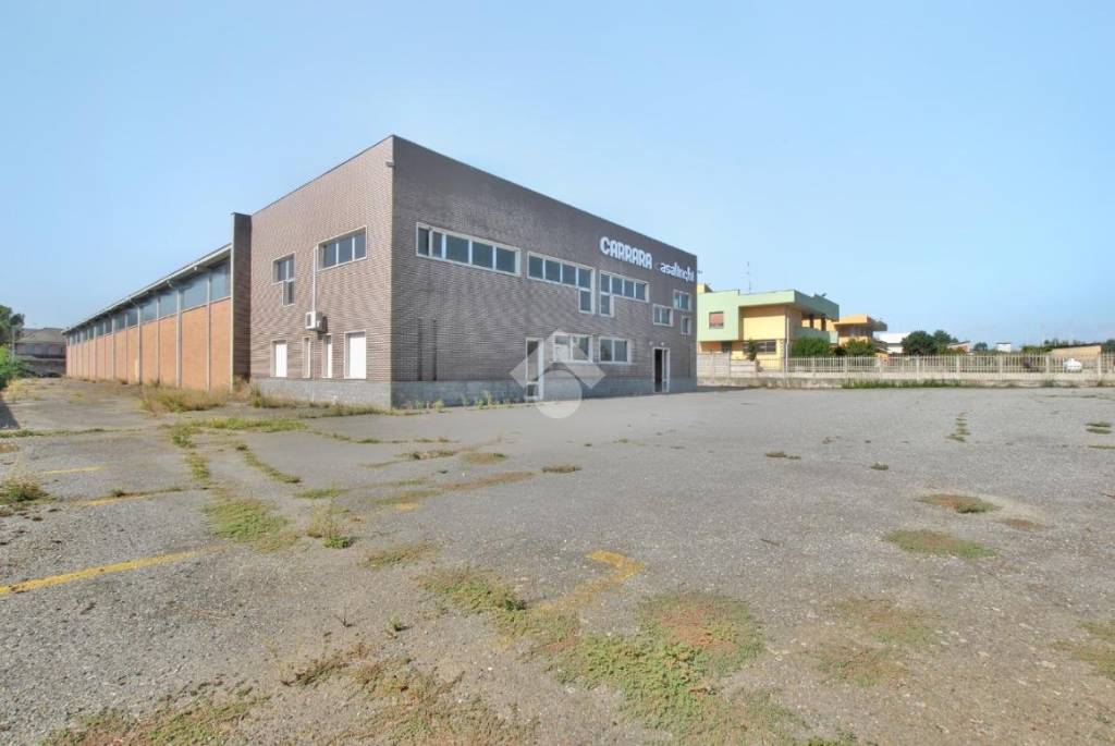 Capannone Industriale in vendita a Cavaglià via Santhia, 72