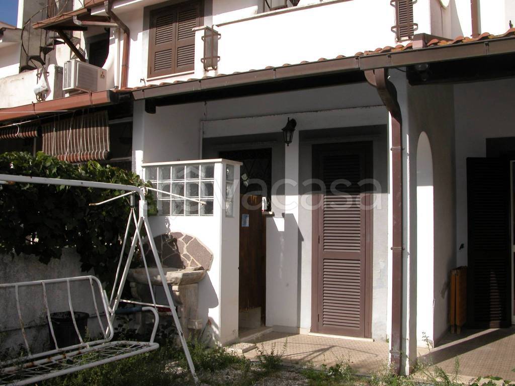 Villa a Schiera in vendita a Cerveteri via Sillaro