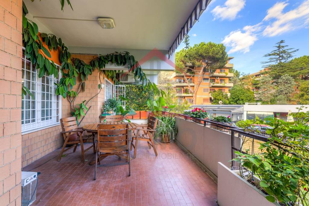 Appartamento in vendita a Roma via dell'Imbrecciato, 266