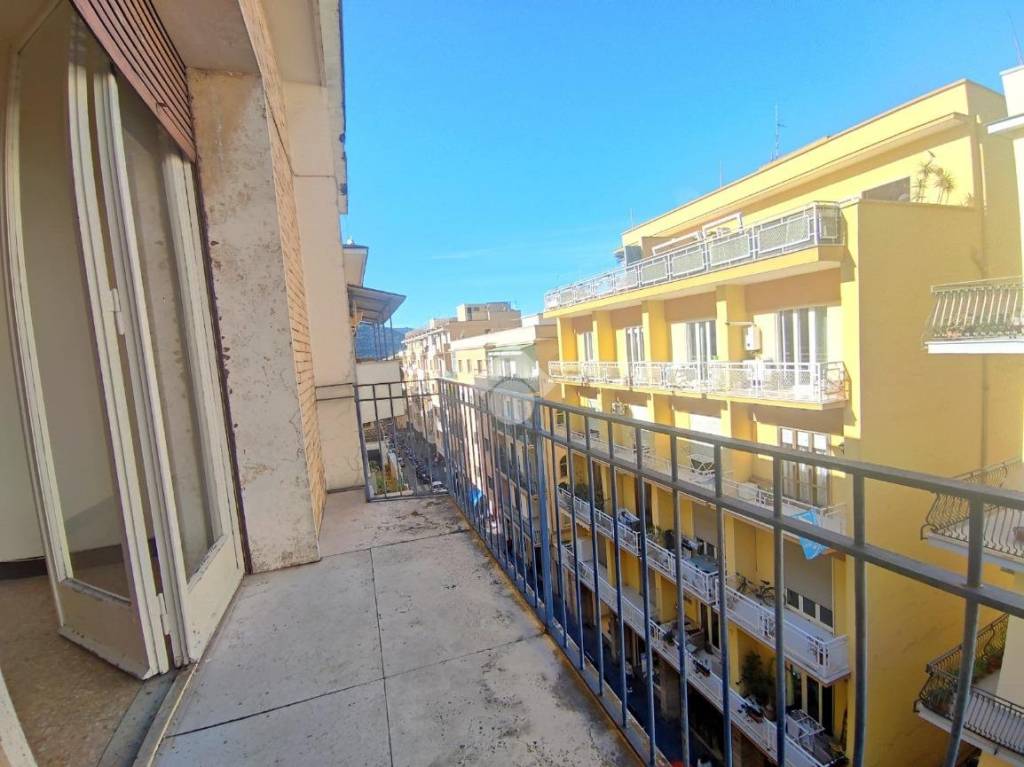 Appartamento in vendita a Piano di Sorrento corso Italia, 277