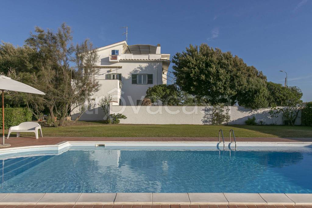 Villa Bifamiliare in vendita ad Anzio viale Conchiglia di Mare, 49