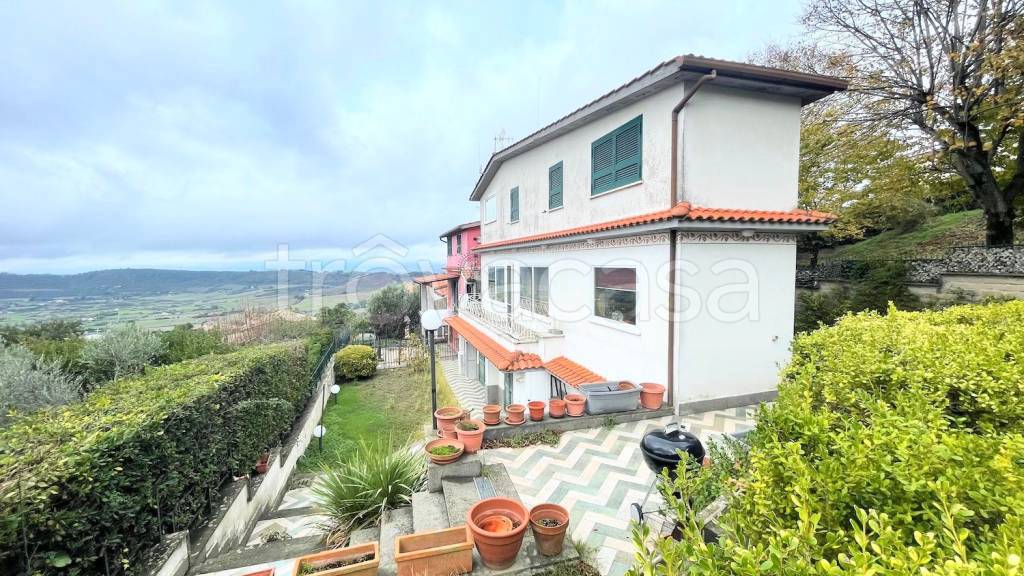 Villa a Schiera in vendita a Campagnano di Roma via Monte Razzano, 62