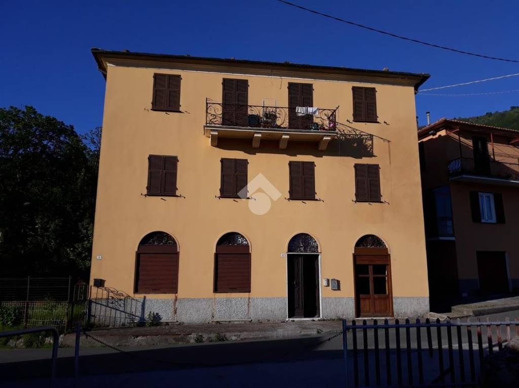 Casa Indipendente in vendita a Borzonasca via ss586, 18