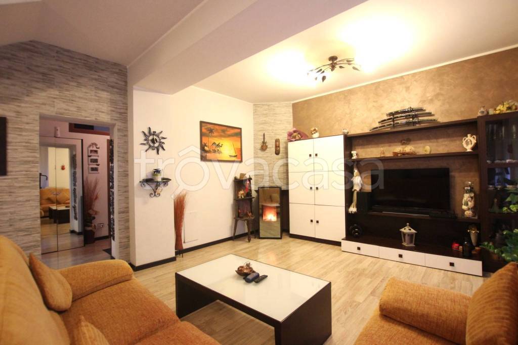 Appartamento in vendita a Nova Milanese via Palestro, 1