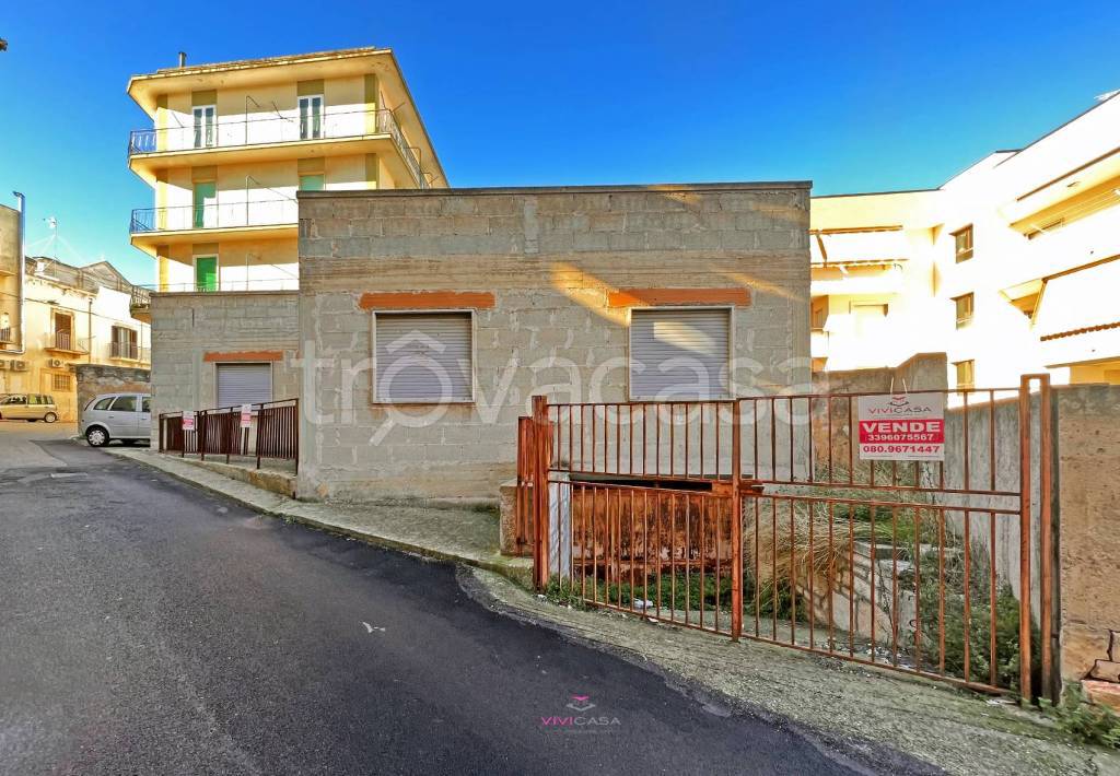 Appartamento in vendita a Noci via Benedetto Croce