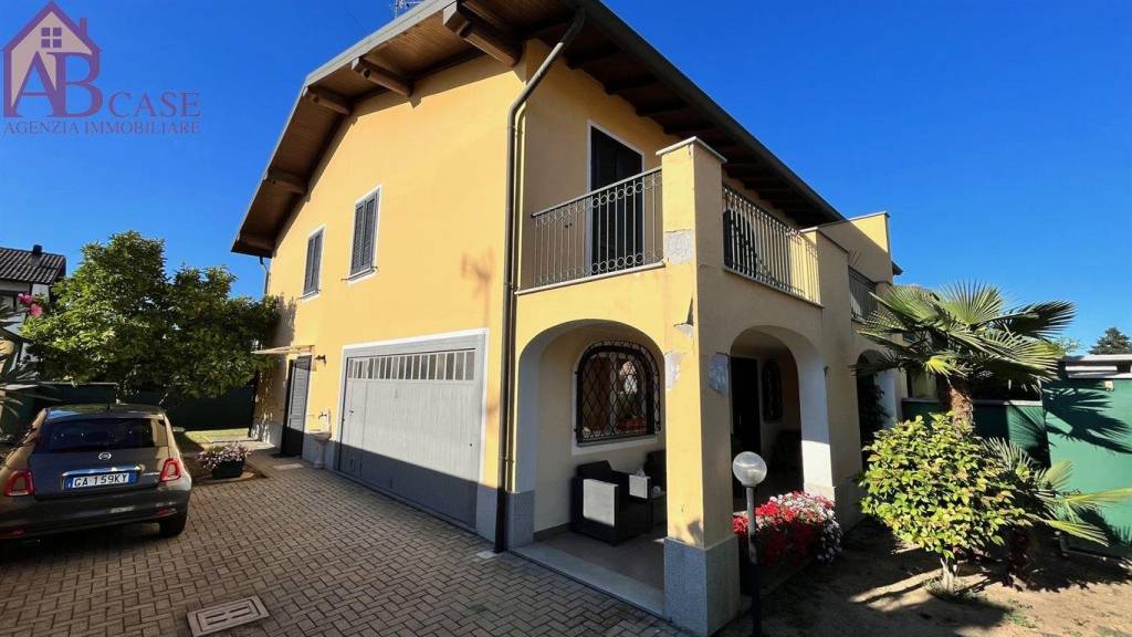 Villa Bifamiliare in vendita a Gambolò via mazzini, 8