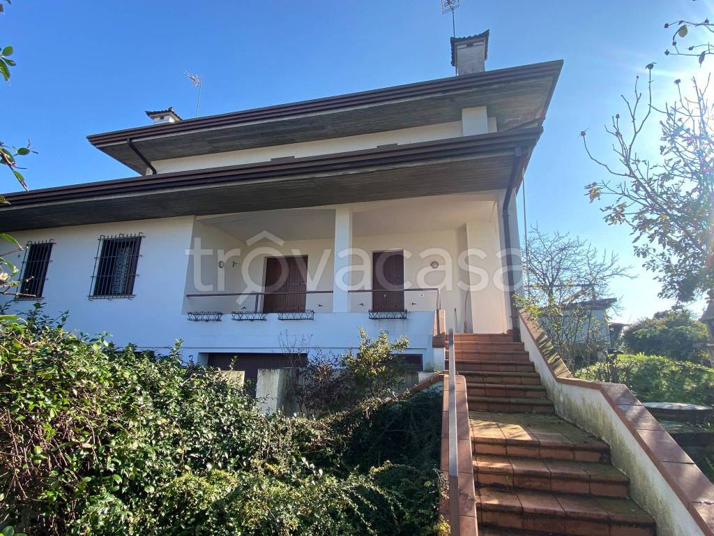 Villa Bifamiliare in vendita a Sacile via Liguria, 68