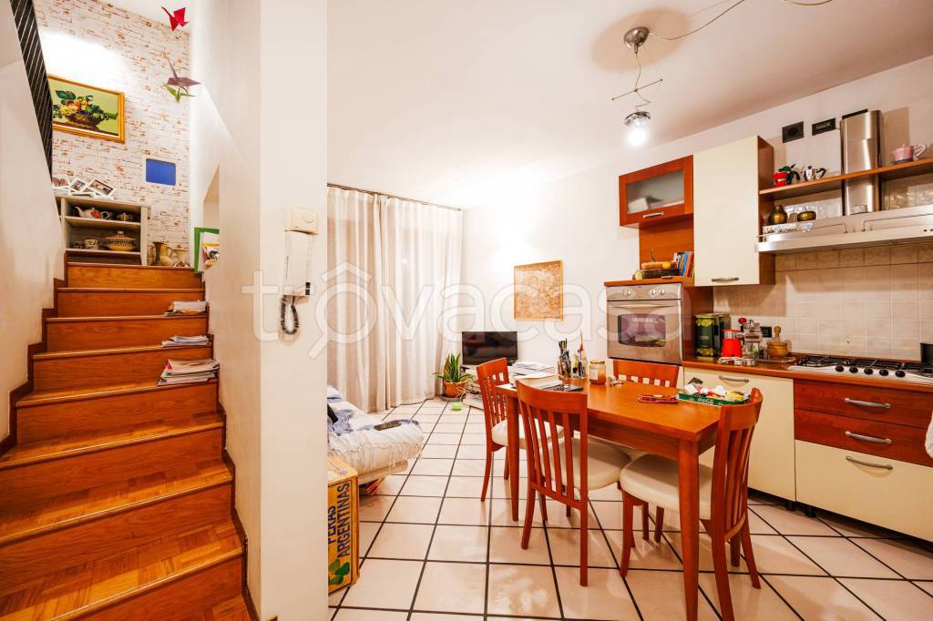 Appartamento in vendita ad Alzano Lombardo via Antonio Locatelli, 23