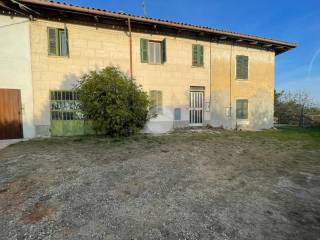 Casa indipendente in vendita a montaldo scarampi via rocca d'arezzo, 56