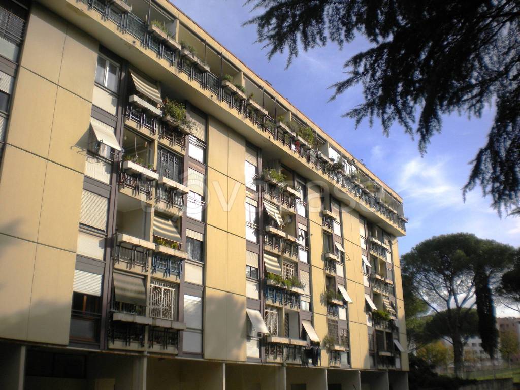 Appartamento in vendita a Roma via dei Cochi, 22