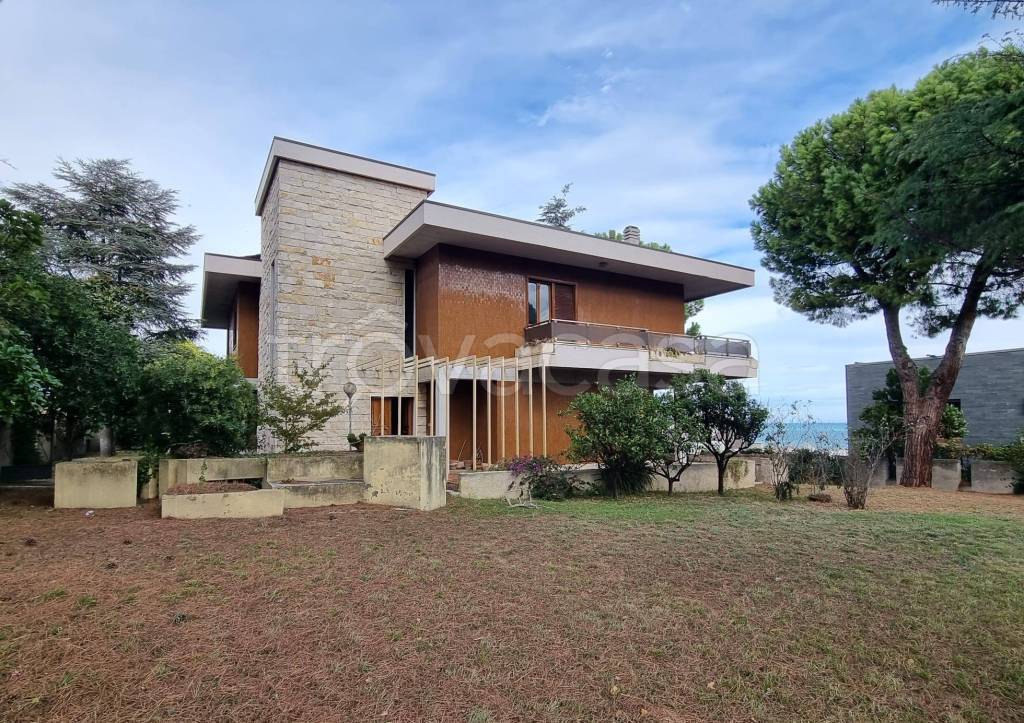 Villa in vendita a Montesilvano via Monte Conero