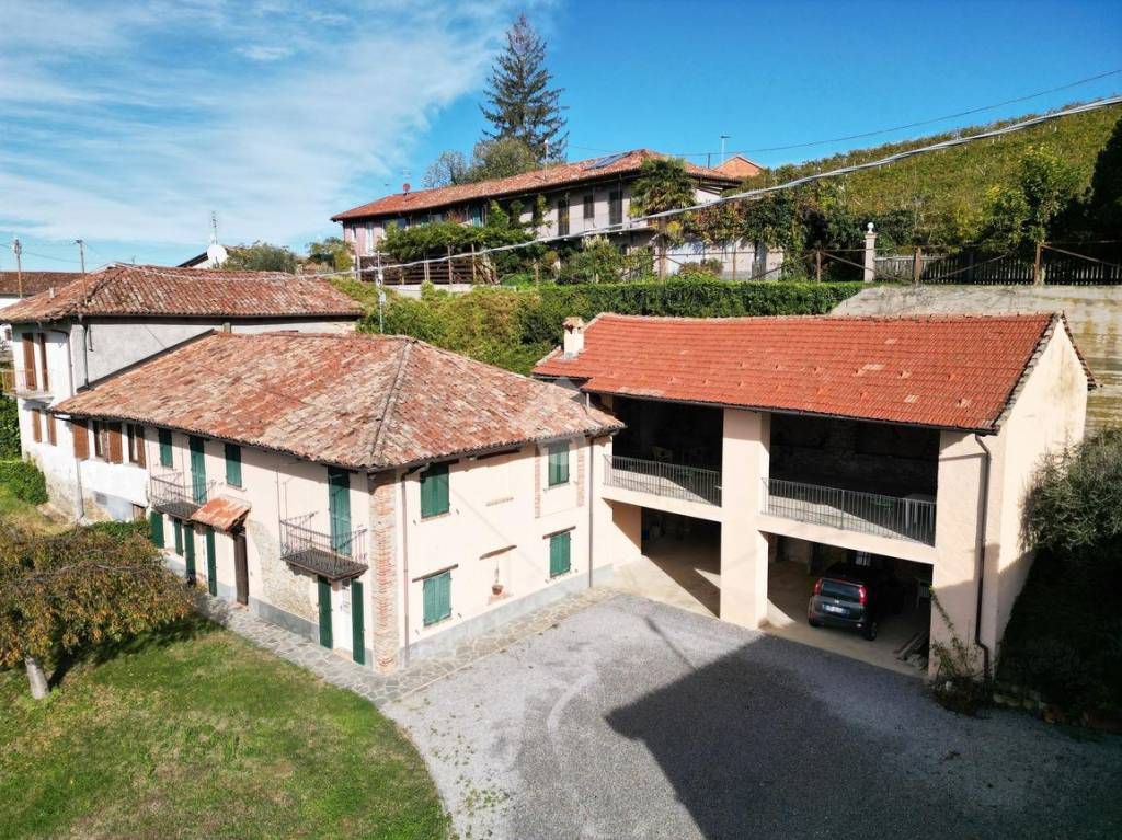 Casa Indipendente in vendita a Treiso località Meruzzano, 22