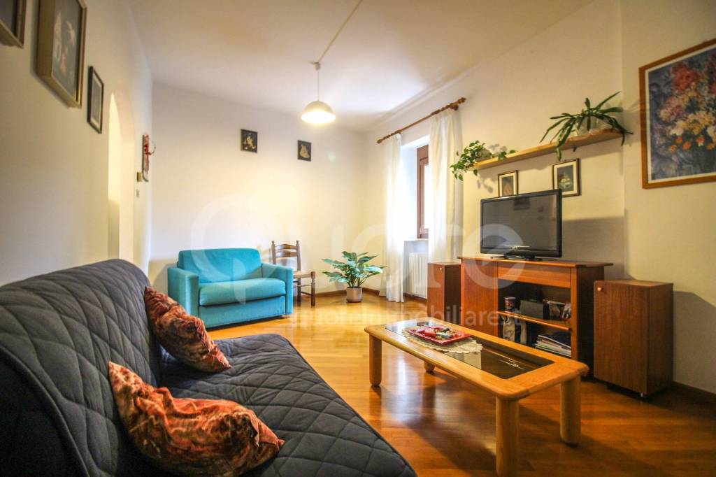 Appartamento in vendita a Tarcento piazza Frangipane, 2