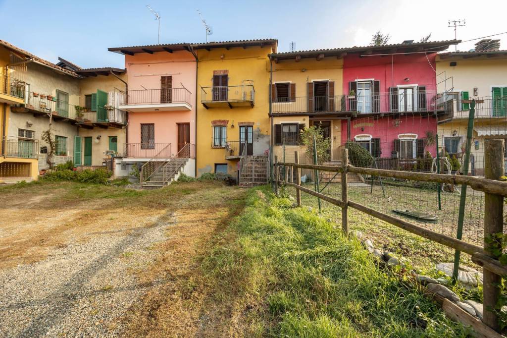 Appartamento in vendita a Castelnuovo Don Bosco frazione Bardella, 45