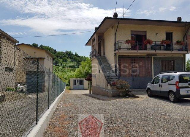 Casa Indipendente in vendita a Montù Beccaria via tassarole, 13