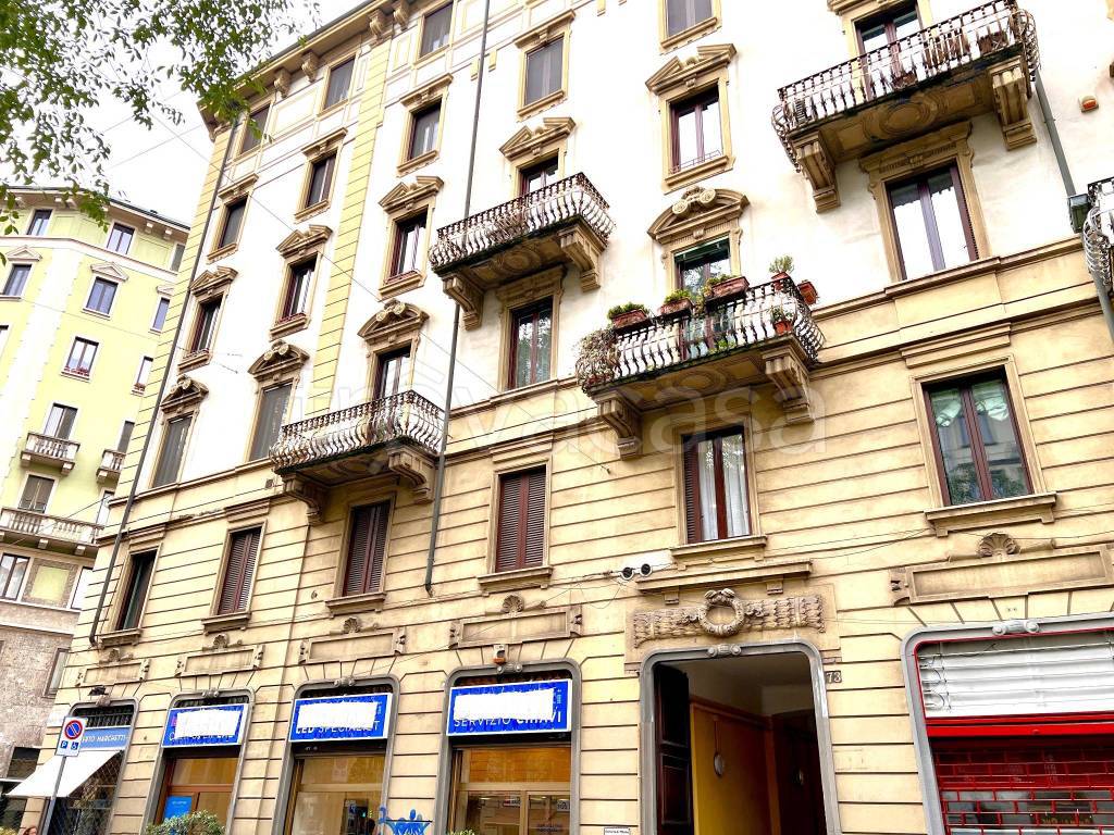 Negozio in affitto a Milano viale Monte Nero