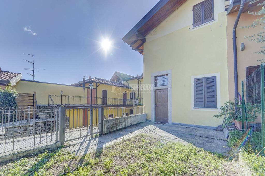 Appartamento in vendita a Castelletto sopra Ticino via Don Giovanni Minzoni
