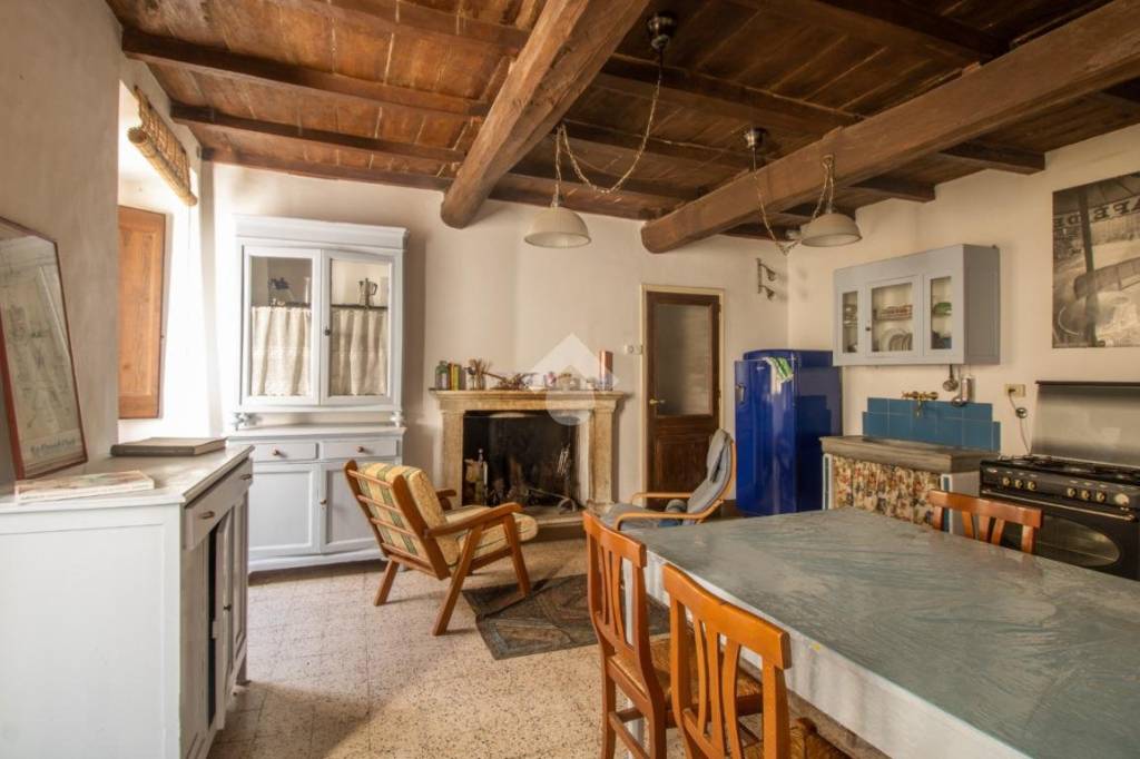 Appartamento in vendita a Torri in Sabina corso foronovo, 37
