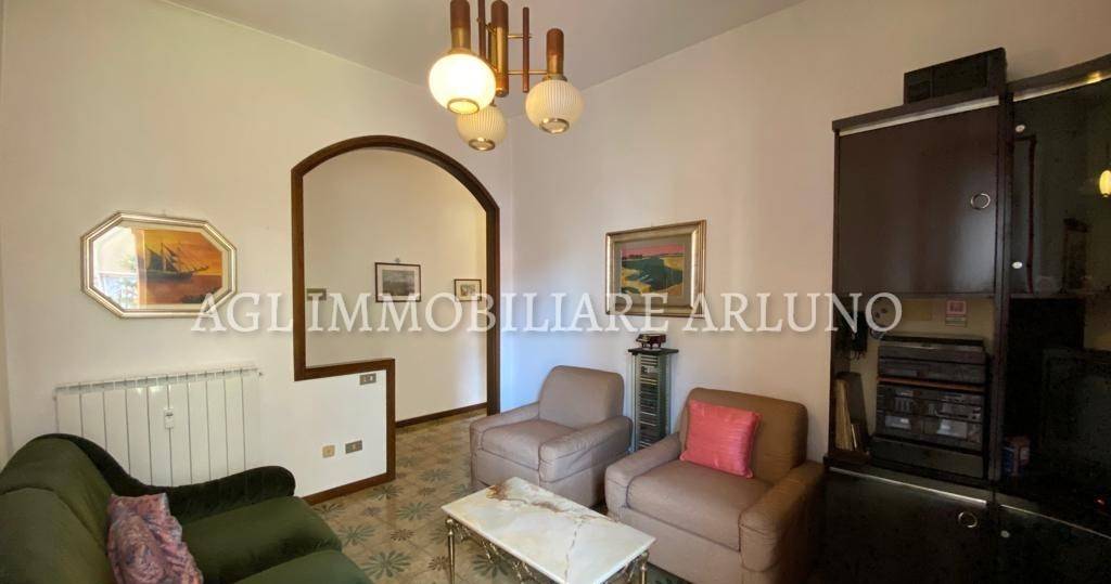 Appartamento in vendita ad Abbiategrasso via Giuseppe Parini, 2