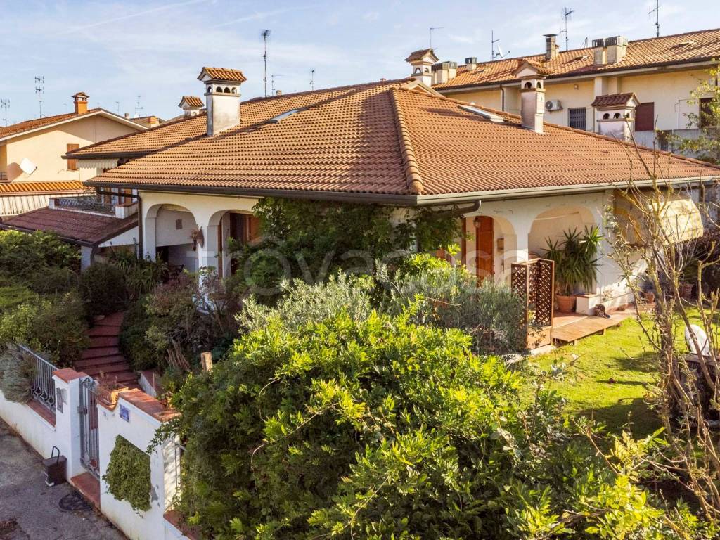 Villa Bifamiliare in vendita a Bertinoro