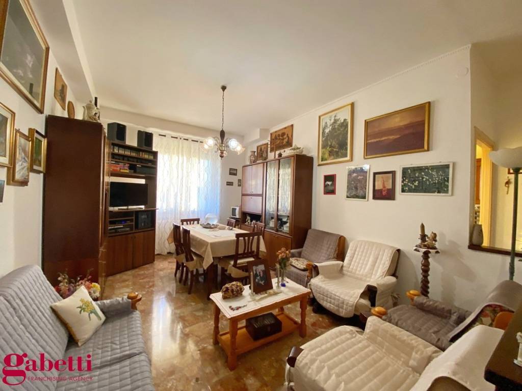 Appartamento in vendita a Bra via Vittorio Veneto