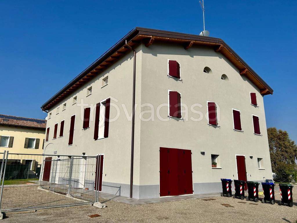 Villa a Schiera in vendita a Campogalliano via Madonna