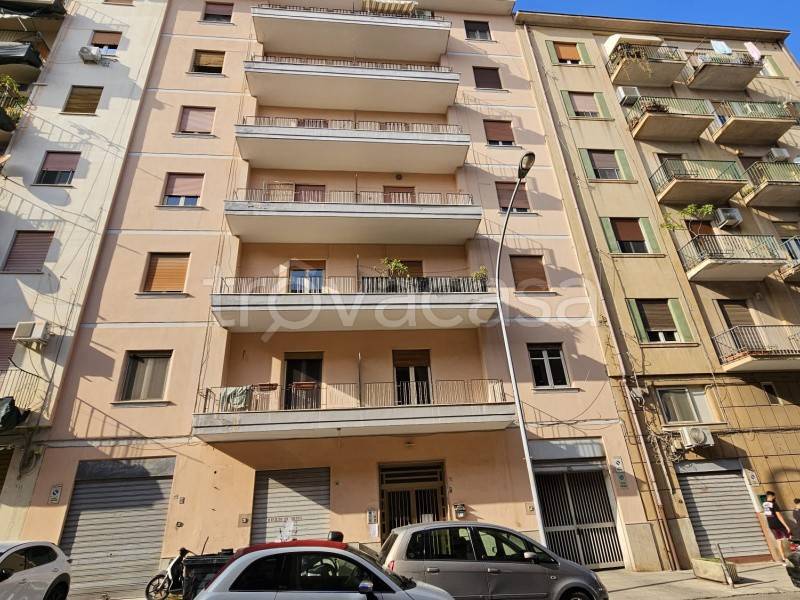 Appartamento in vendita a Palermo via Cardinale Tomasi